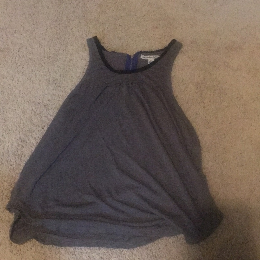 Flowy tank